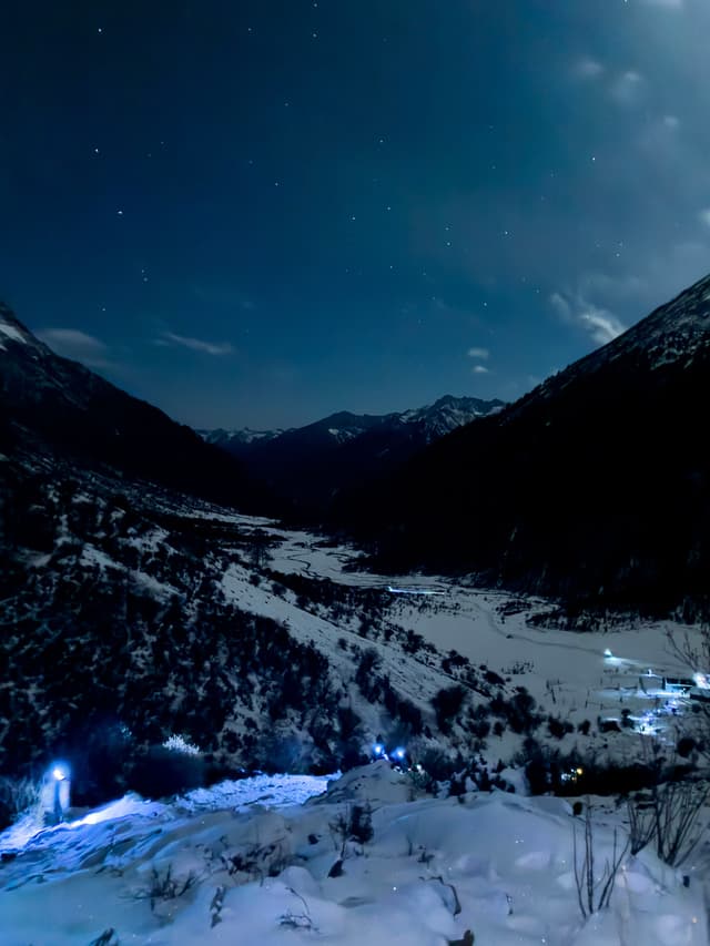 雪山上的星海